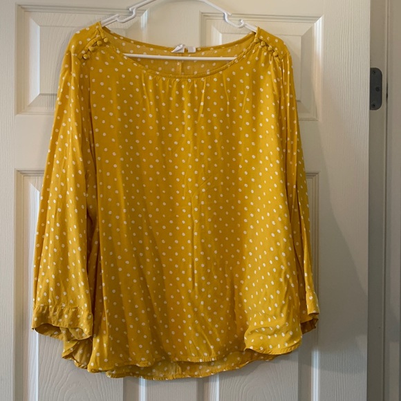 GAP Tops - Cute and light blouse!
